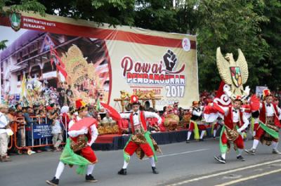 Pawai Pembangunan Solo 2018