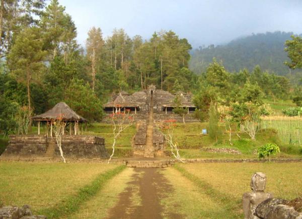 Candi Cetho Karanganyar - Wisata Murah Solo