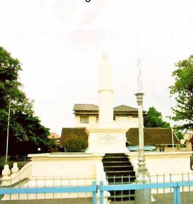 Wisata Sejarah Solo: Tugu Lilin